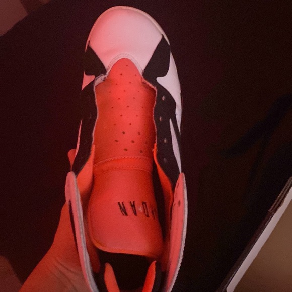 I’m selling Jordan 7s retro gg White/white-black-hot lava size 6.5 - Picture 3 of 7